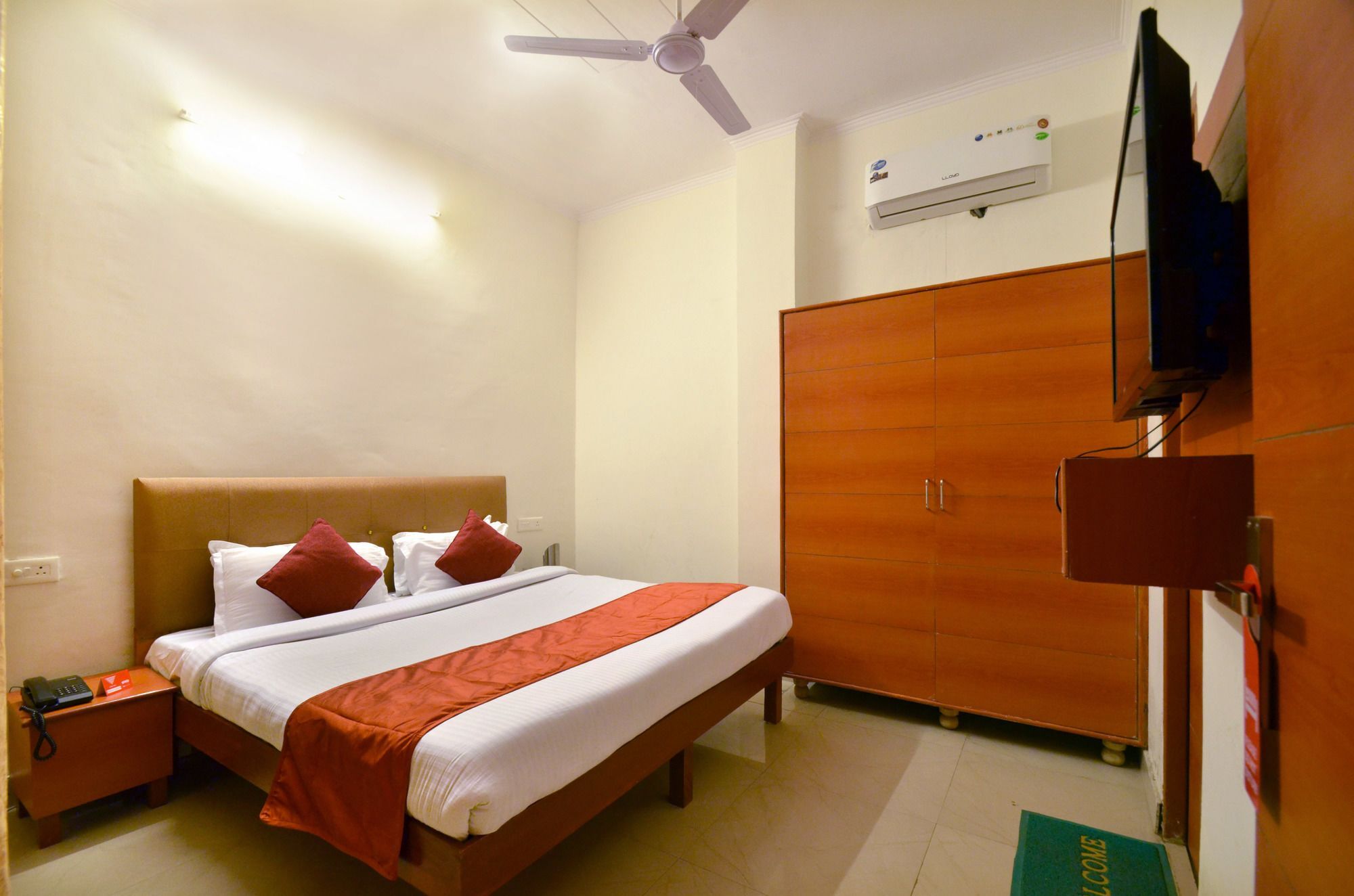 Hotel Oyo Platinum Nayagaon